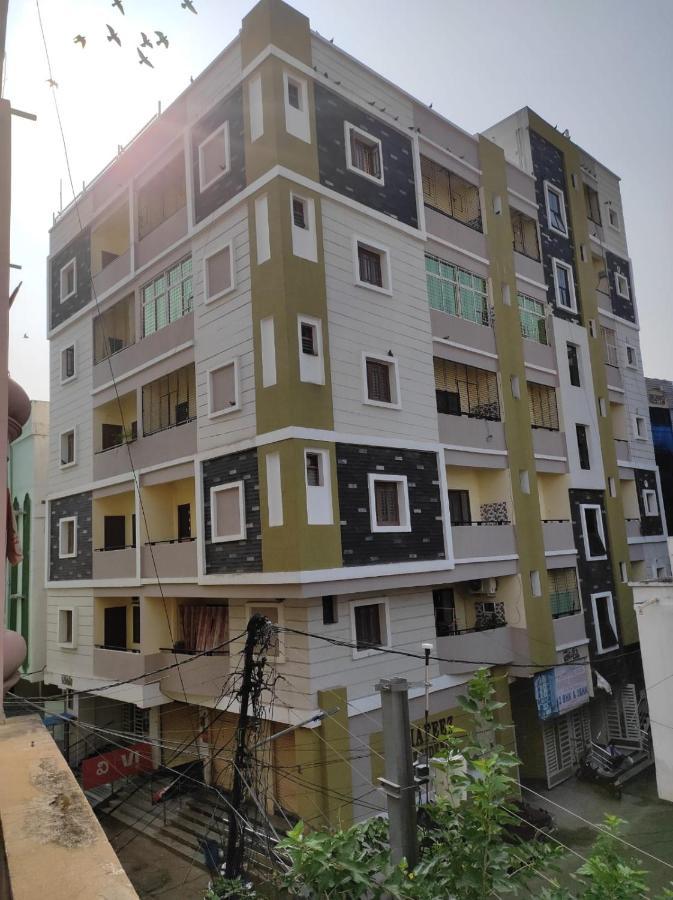Home To Explore Food, History & Shopping Hyderabad Eksteriør billede