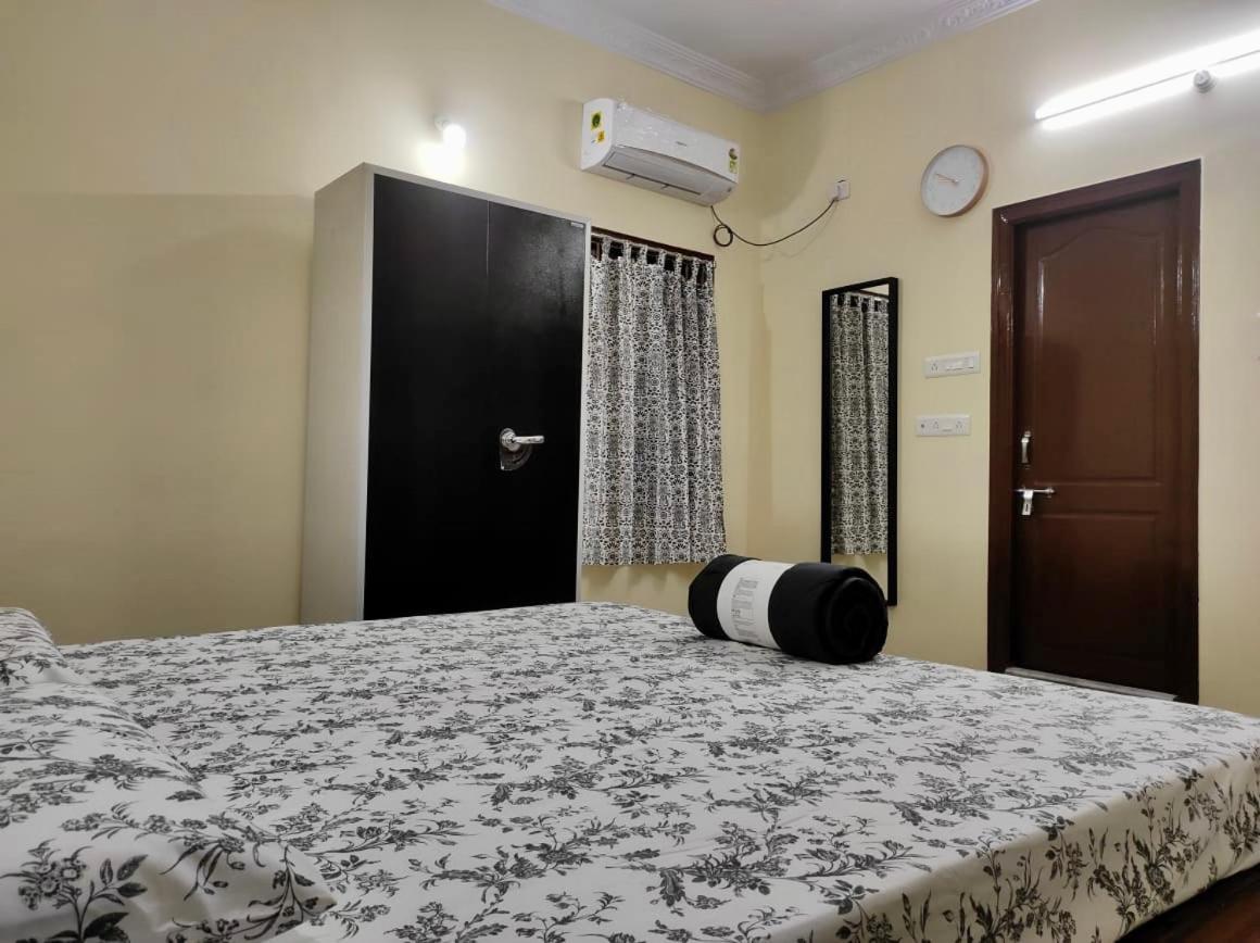 Home To Explore Food, History & Shopping Hyderabad Eksteriør billede