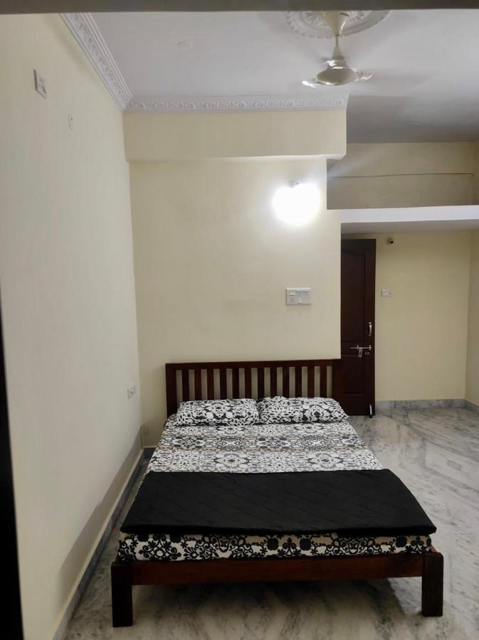 Home To Explore Food, History & Shopping Hyderabad Eksteriør billede