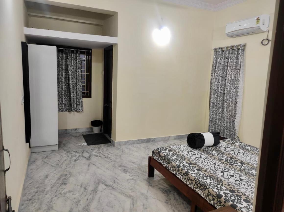 Home To Explore Food, History & Shopping Hyderabad Eksteriør billede