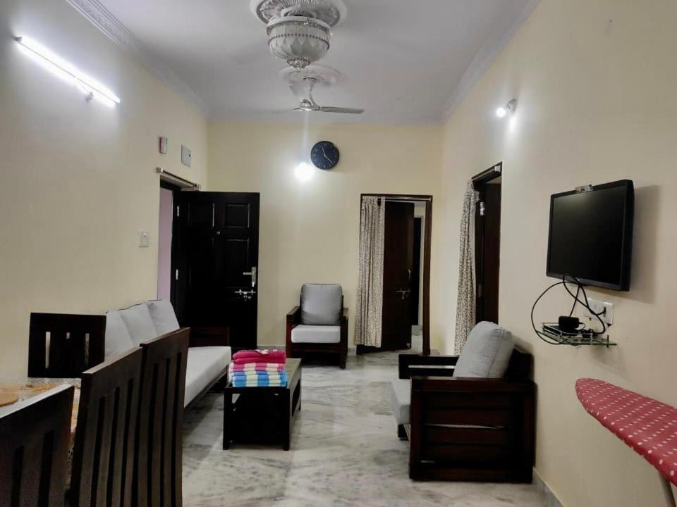 Home To Explore Food, History & Shopping Hyderabad Eksteriør billede