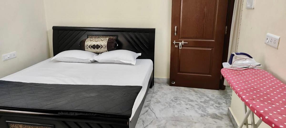 Home To Explore Food, History & Shopping Hyderabad Eksteriør billede