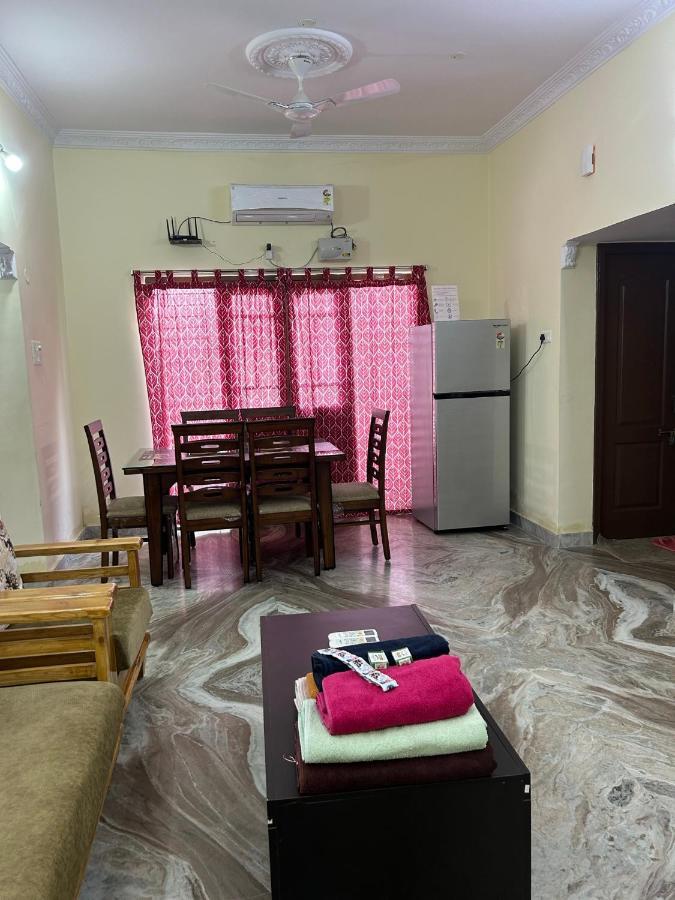 Home To Explore Food, History & Shopping Hyderabad Eksteriør billede